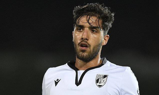 亚博体育官方-葡超倒计时，深圳男篮关键时刻内部沟通，细节引发关注，悬念犹存，高层口径保持一致